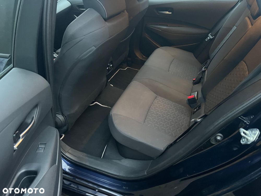 Toyota Corolla 1.8 Hybrid Comfort - 17