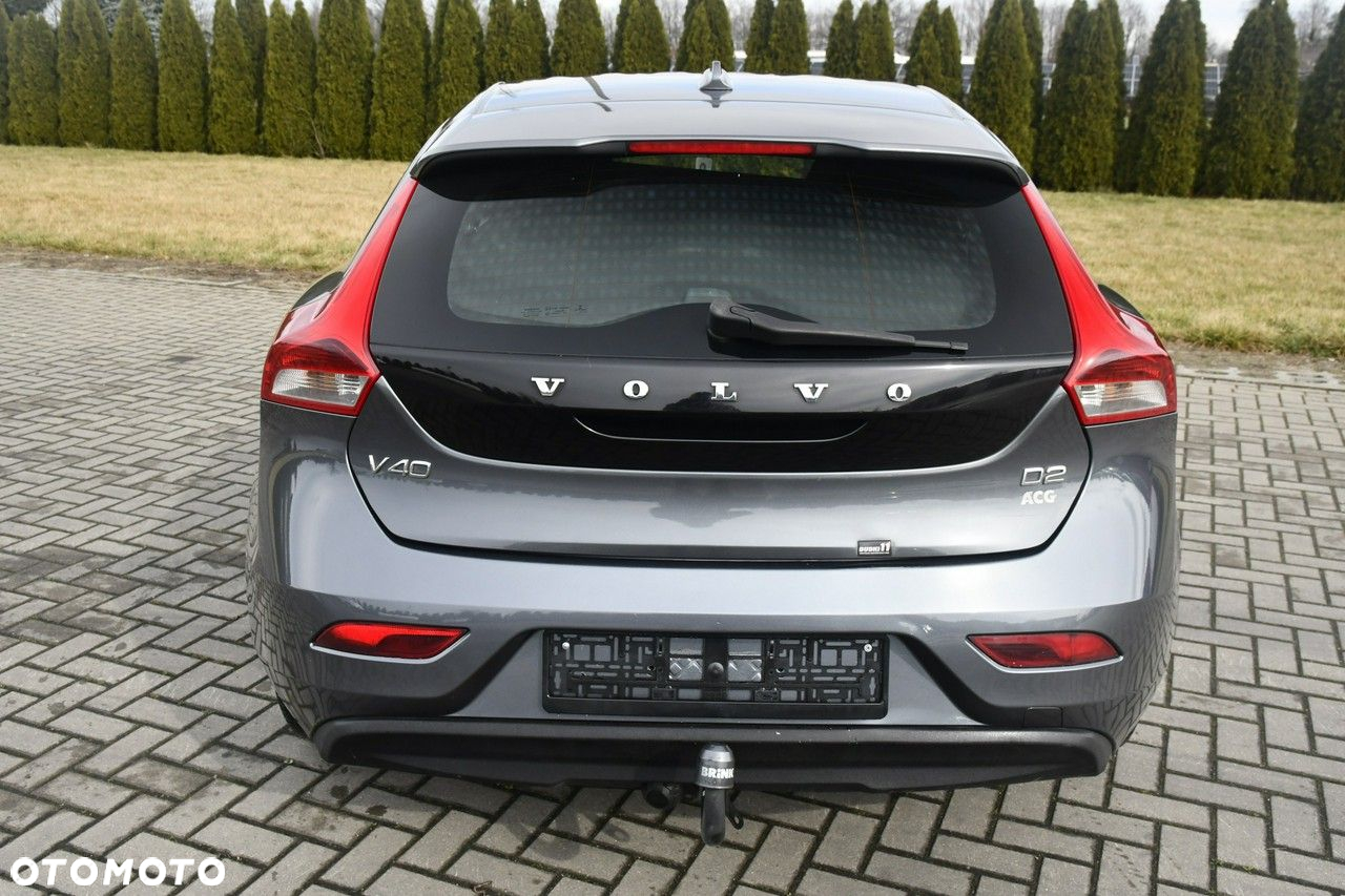 Volvo V40 - 11