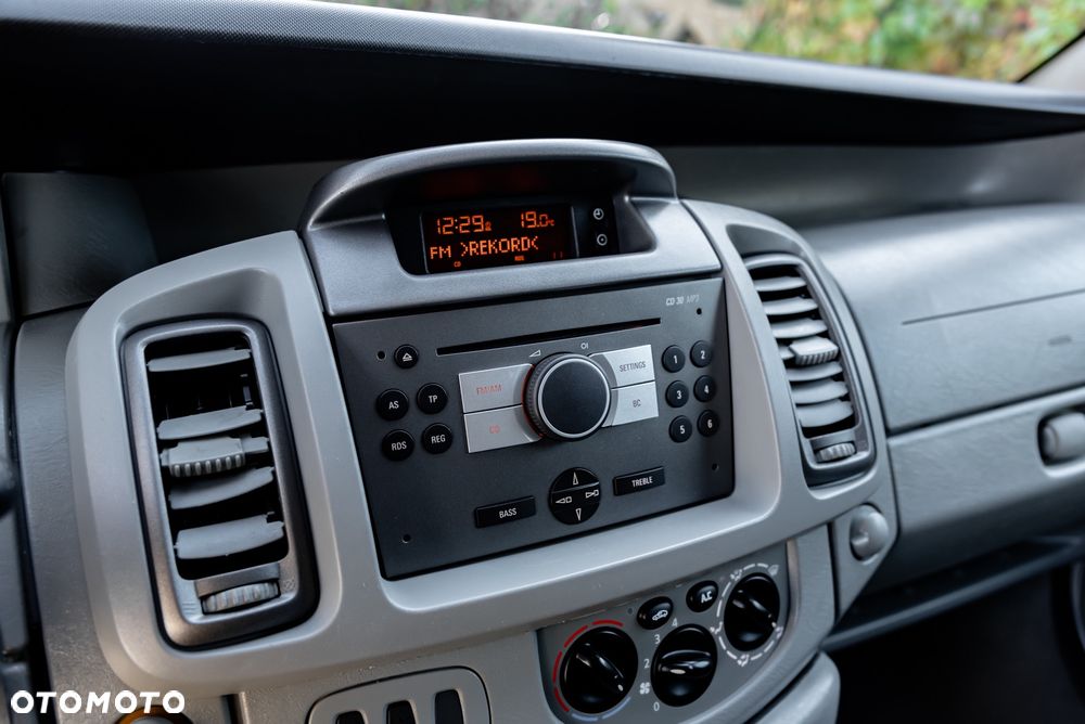 Opel Vivaro - 23