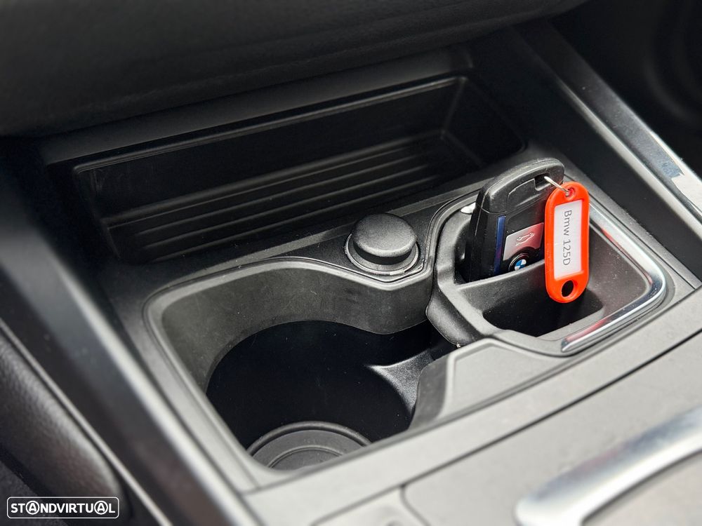 BMW 125 d Pack M - 11