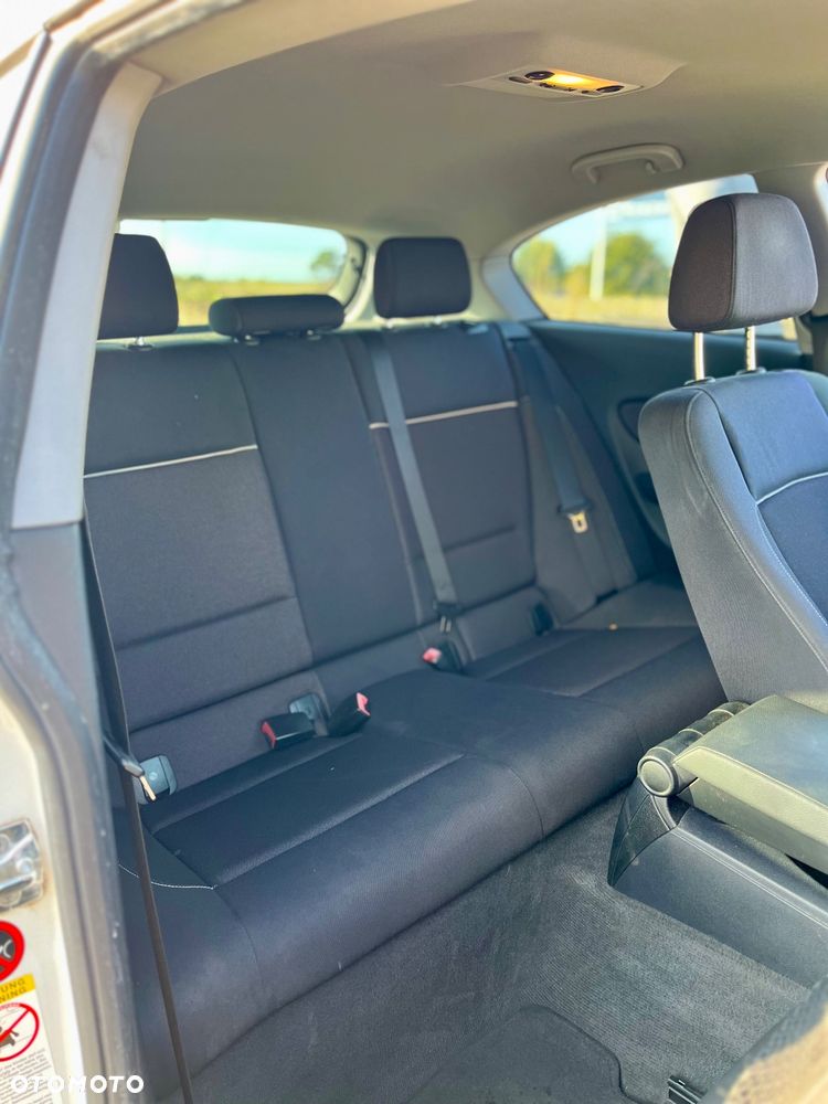 BMW Seria 1 118d - 9