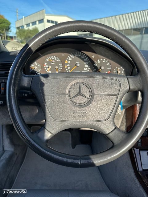 Mercedes-Benz SL 320 Standard - 5