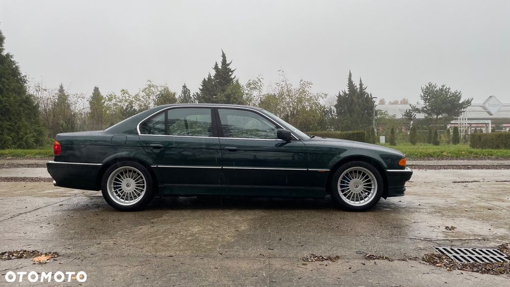 BMW Seria 7 728i L - 34