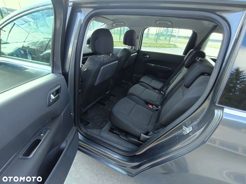 Peugeot 5008 1.6 HDi Premium - 9