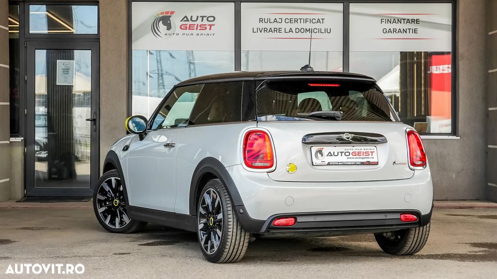 Mini Cooper SE Electric Trim - 4