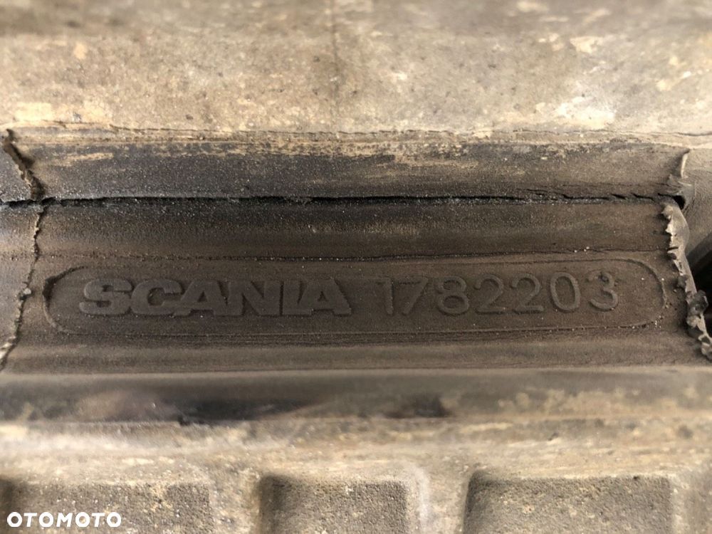 PODUSZKA SILNIKA LEWA - 189.00 PLN - SCANIA P,G,R,T - series 2003 - 2022 R 450 1782203 - 3