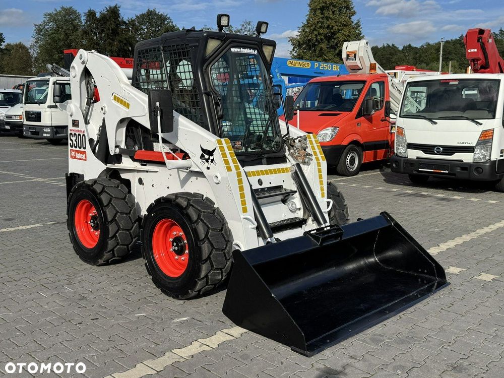 Bobcat S300 Joystick Mini Ładowarka Waga 3692kg - 6