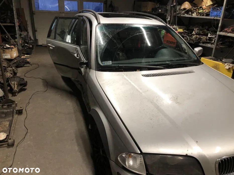 Lampa lewa tylna BMW e46 touring - 2