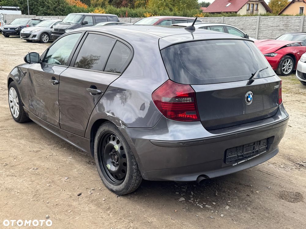 BMW Seria 1 116i - 9