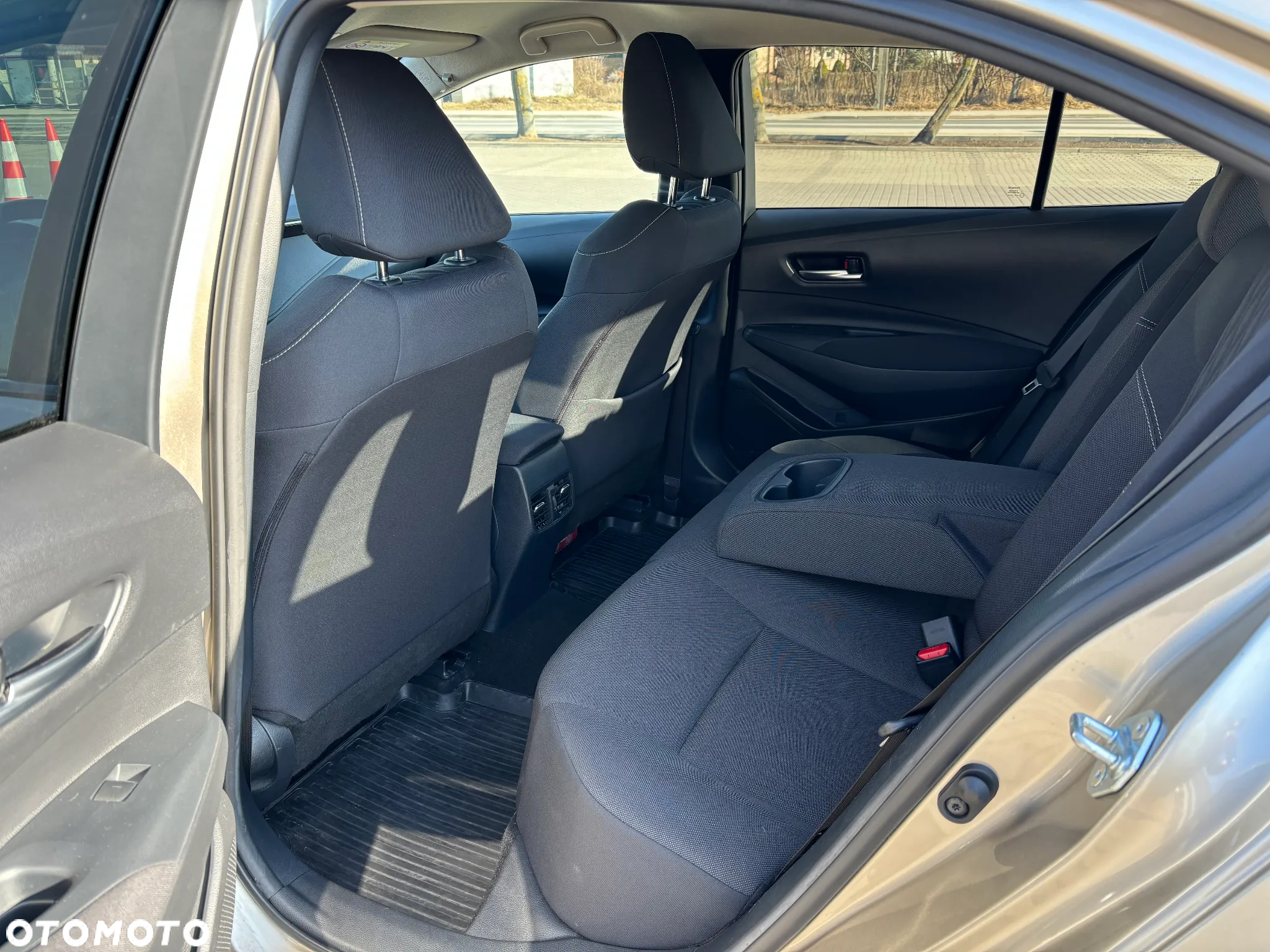 Toyota Corolla 1.6 Comfort - 32