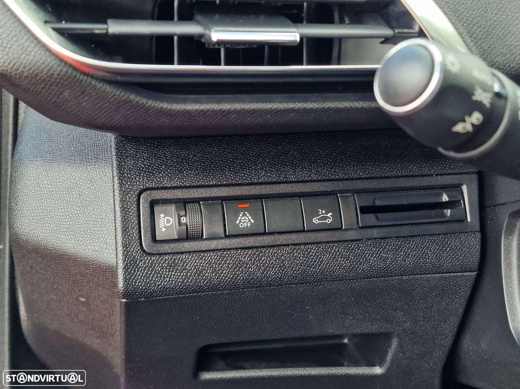 Peugeot 3008 1.2 PureTech Allure - 17