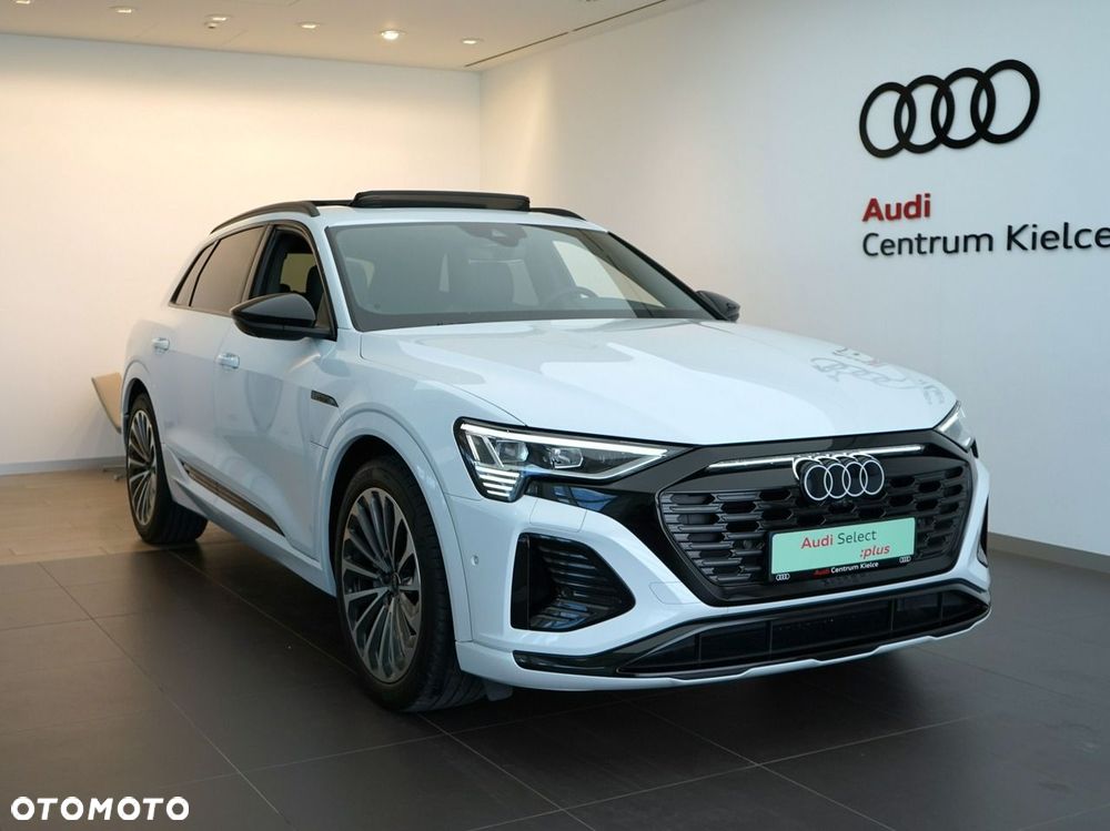 Audi Q8 - 6