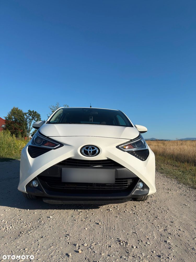 Toyota Aygo x-play - 6