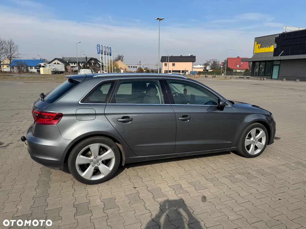 Audi A3 Sportback - 8
