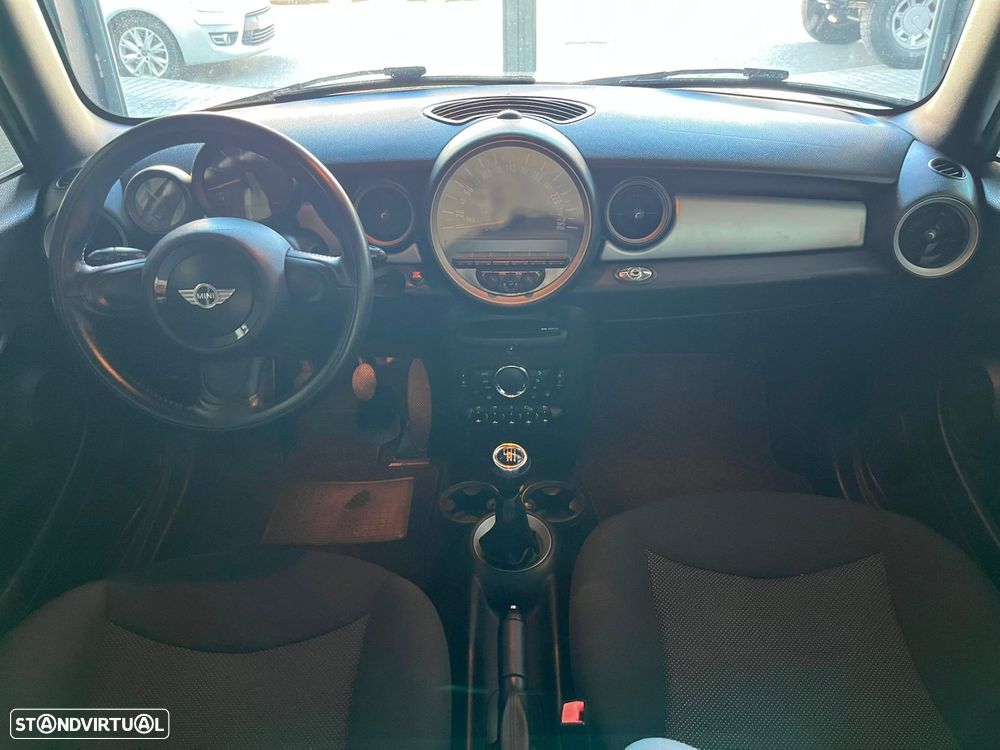MINI 3 Portas Cooper D - 14