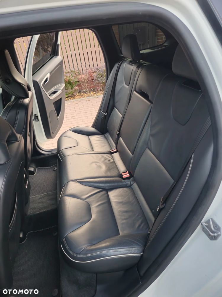 Volvo XC 60 - 29