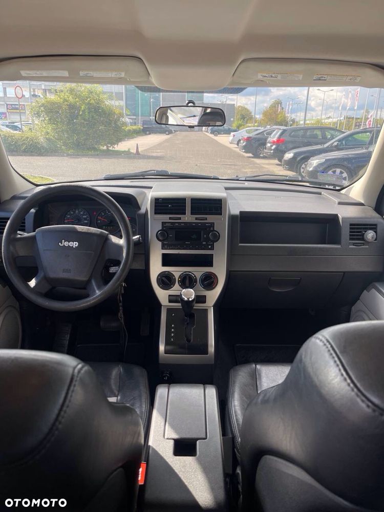 Jeep Patriot - 8