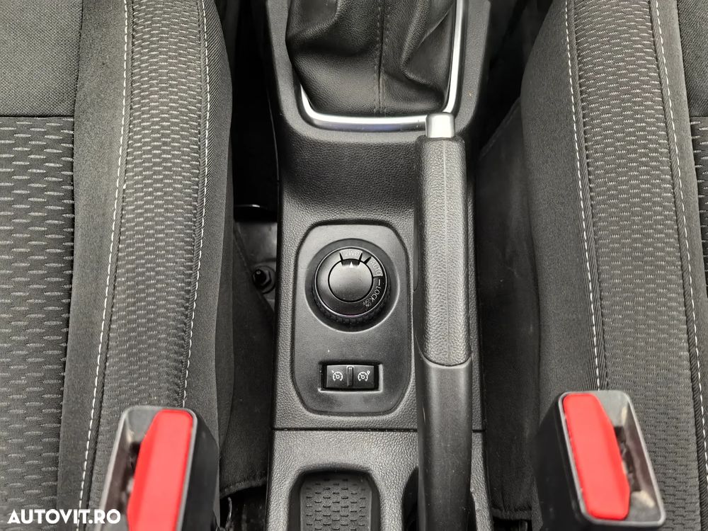 Dacia Duster 1.5 Blue dCi 4WD Essential - 19