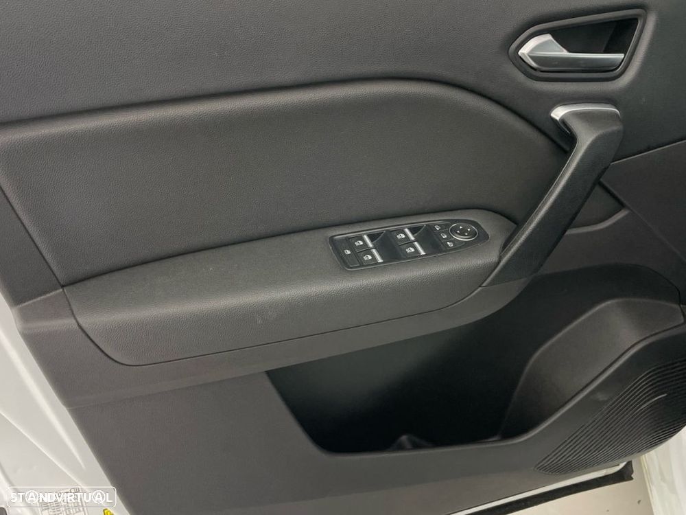 Renault Captur 1.0 TCe Intens - 17