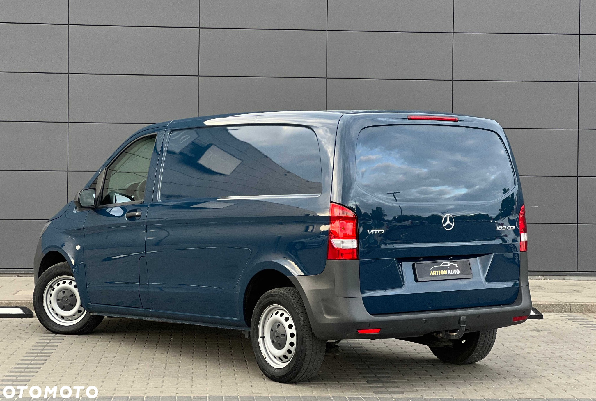 Mercedes-Benz VITO 109 - 17