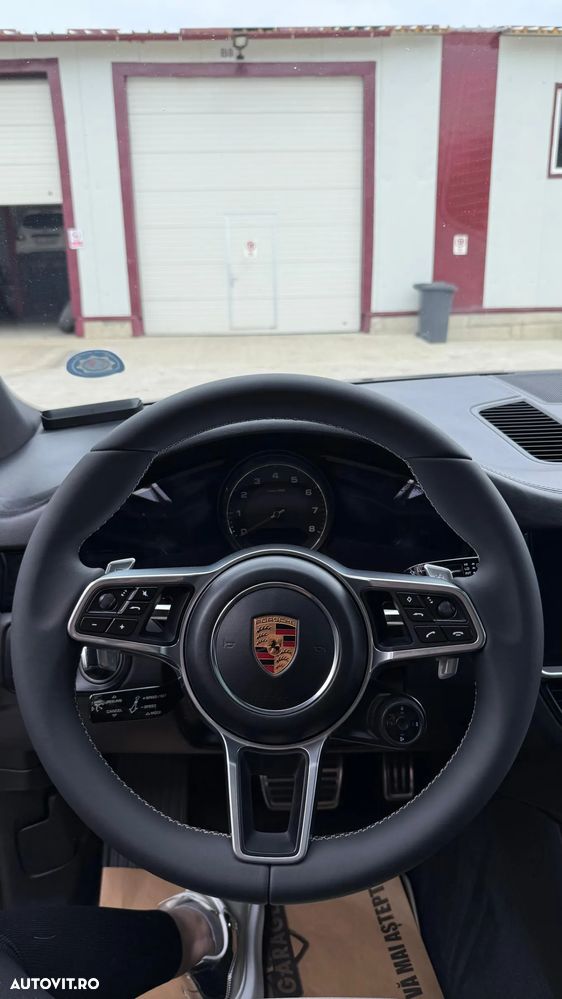 Porsche Cayenne - 10