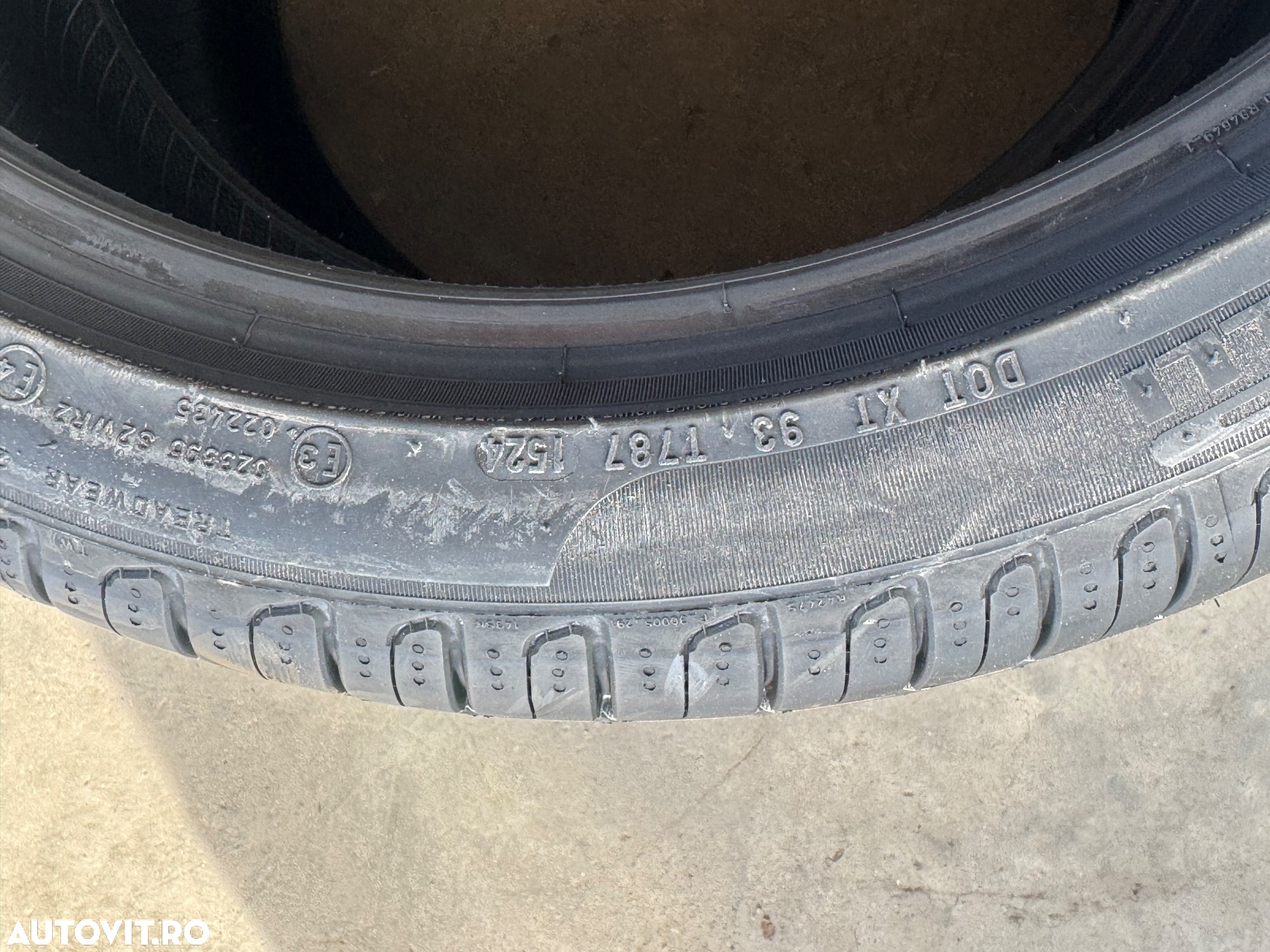 Vând set anvelope 245/40/19-275/35/19 Pirelli de vară noi cu runflat - 5