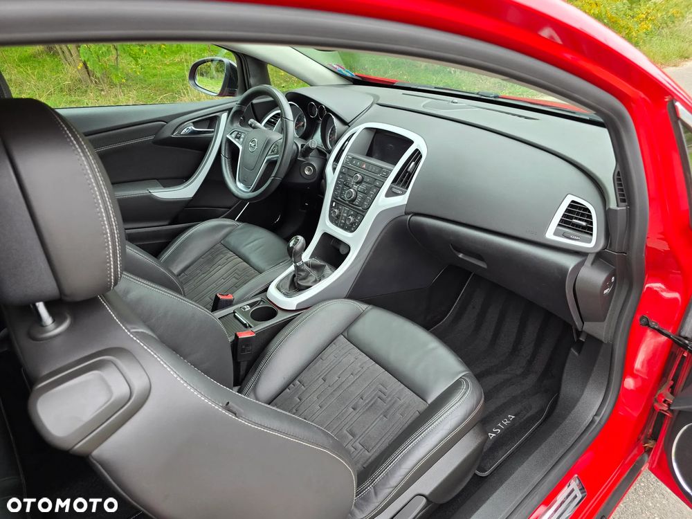 Opel Astra 1.6 Turbo Innovation - 37