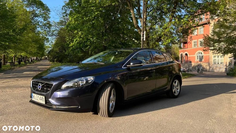 Volvo V40 D2 Drive-E SCR R-Design Momentum - 1