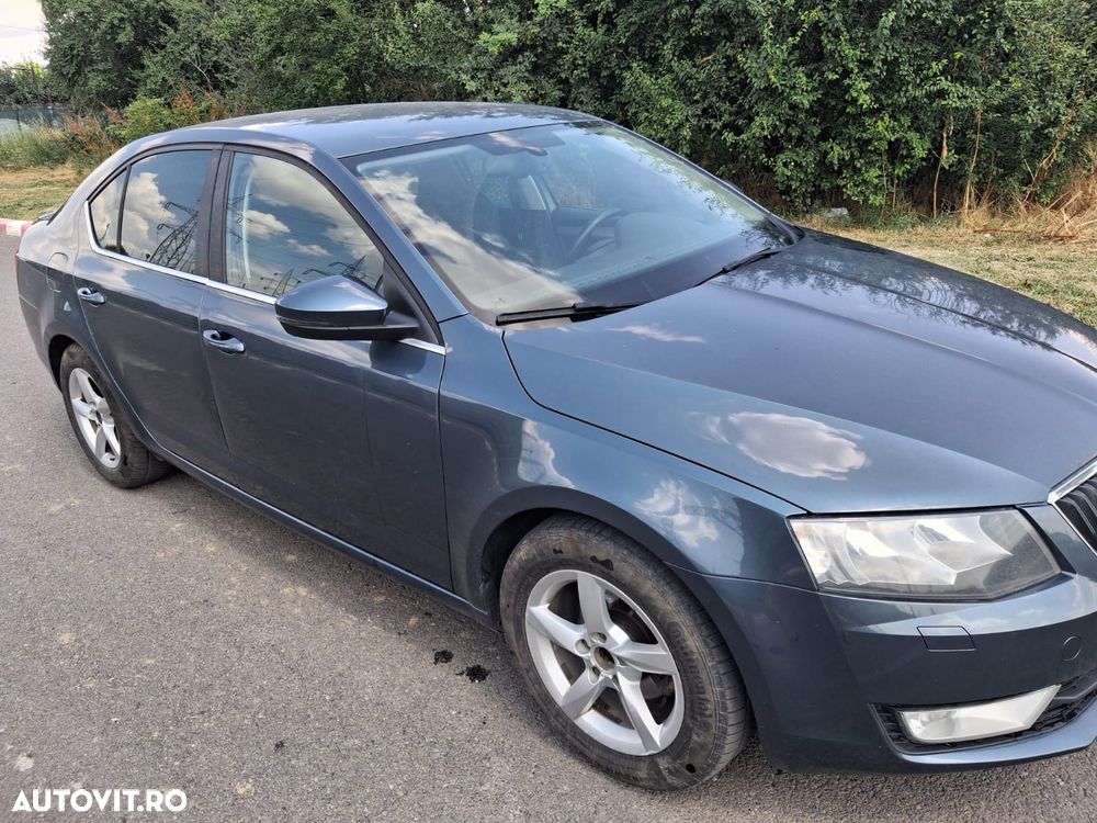 Skoda Octavia 1.6 TDI Ambition - 9