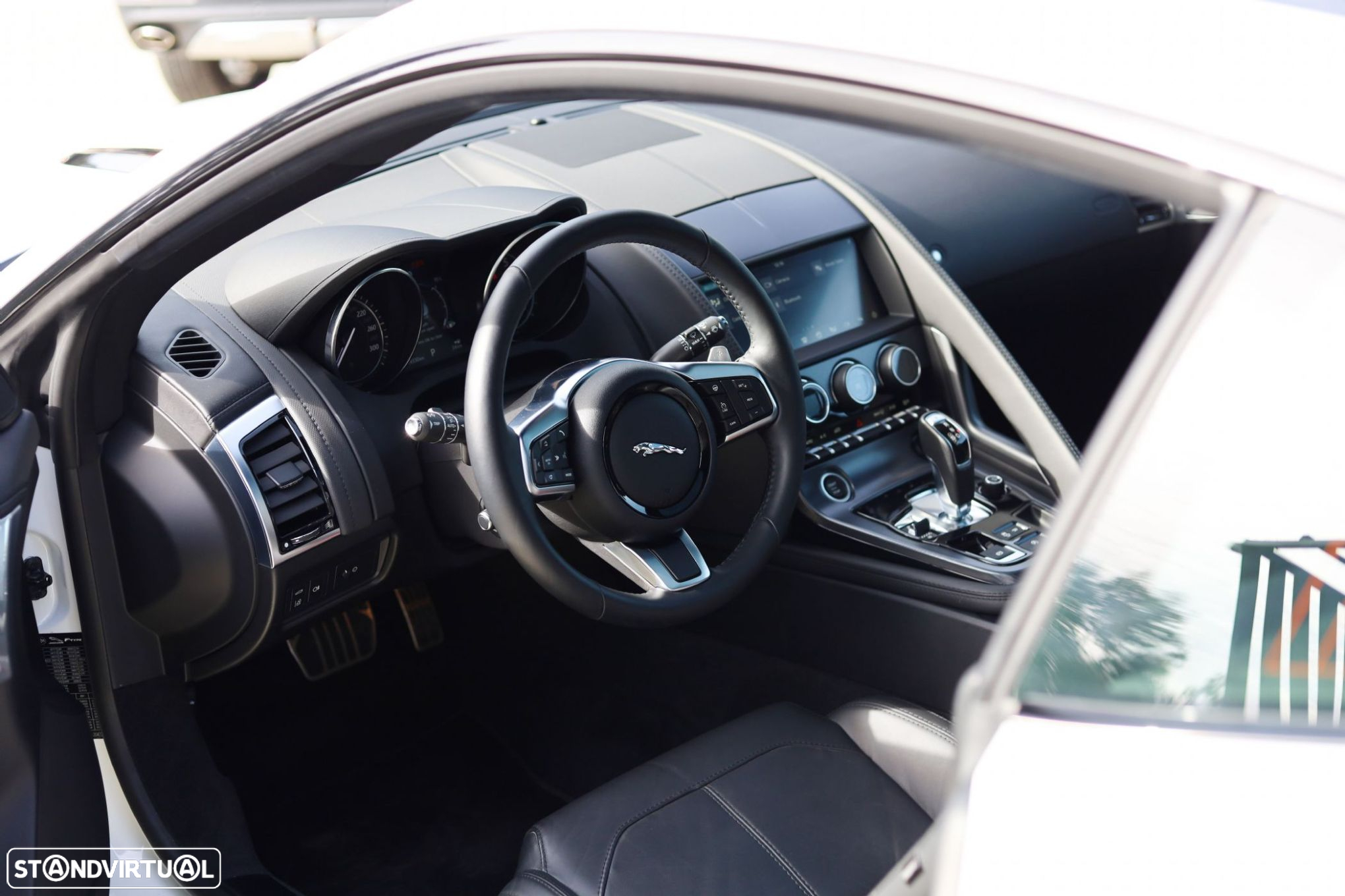 Jaguar F-Type 2.0 i4 R-Dynamic - 23