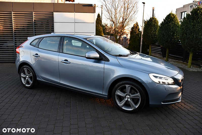 Volvo V40 T3 Drive-E Momentum - 29