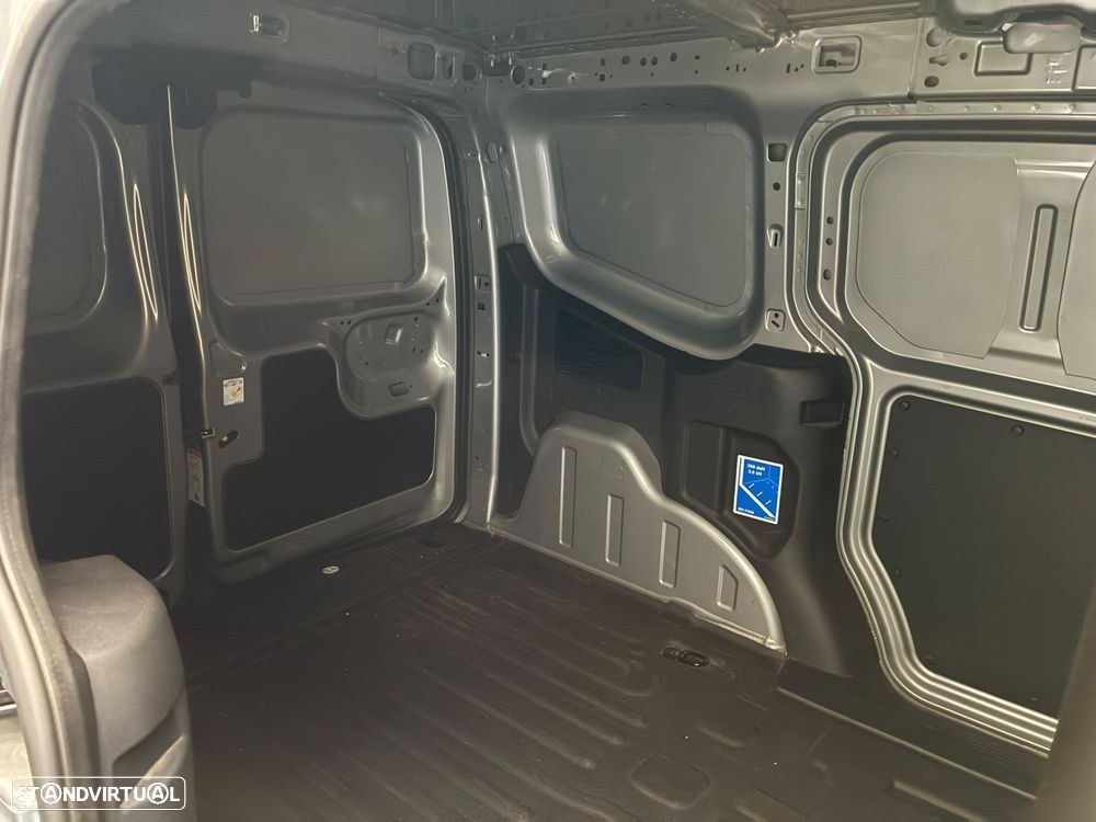 Ford Transit Courier 1.0 EcoBoost Active DCT - 39