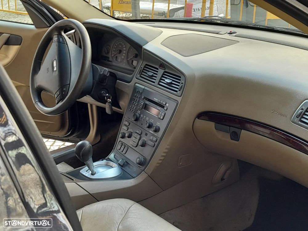 Volvo S60 2.3 T5 - 14