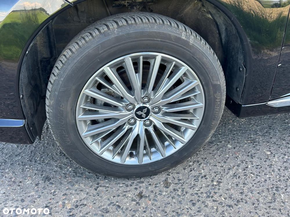 Mitsubishi Outlander - 20
