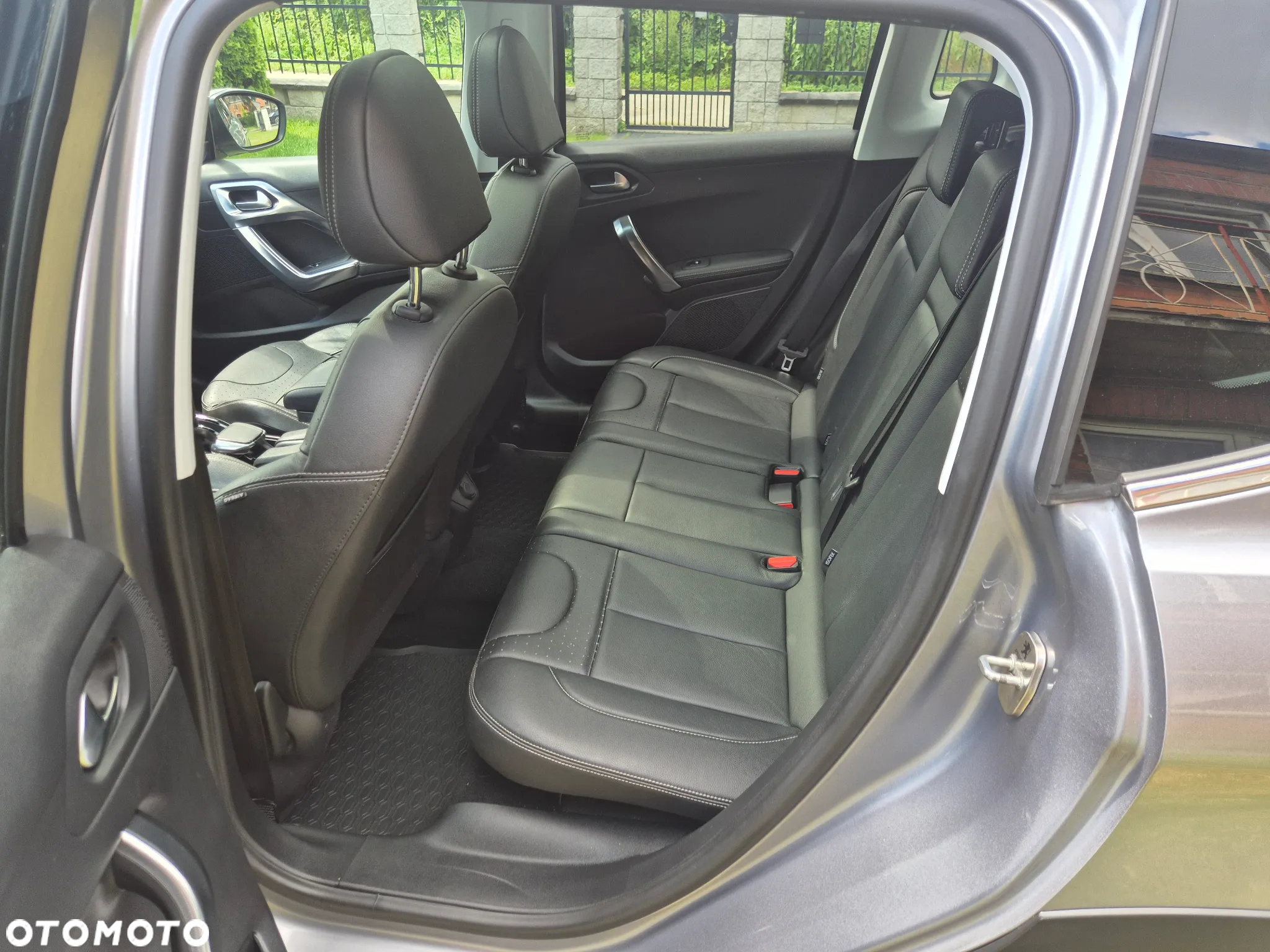 Peugeot 2008 1.6 BlueHDi Crossway S&S - 16