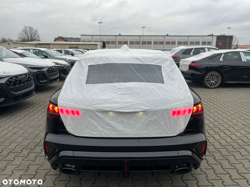 Audi RS3 Sportback - 4