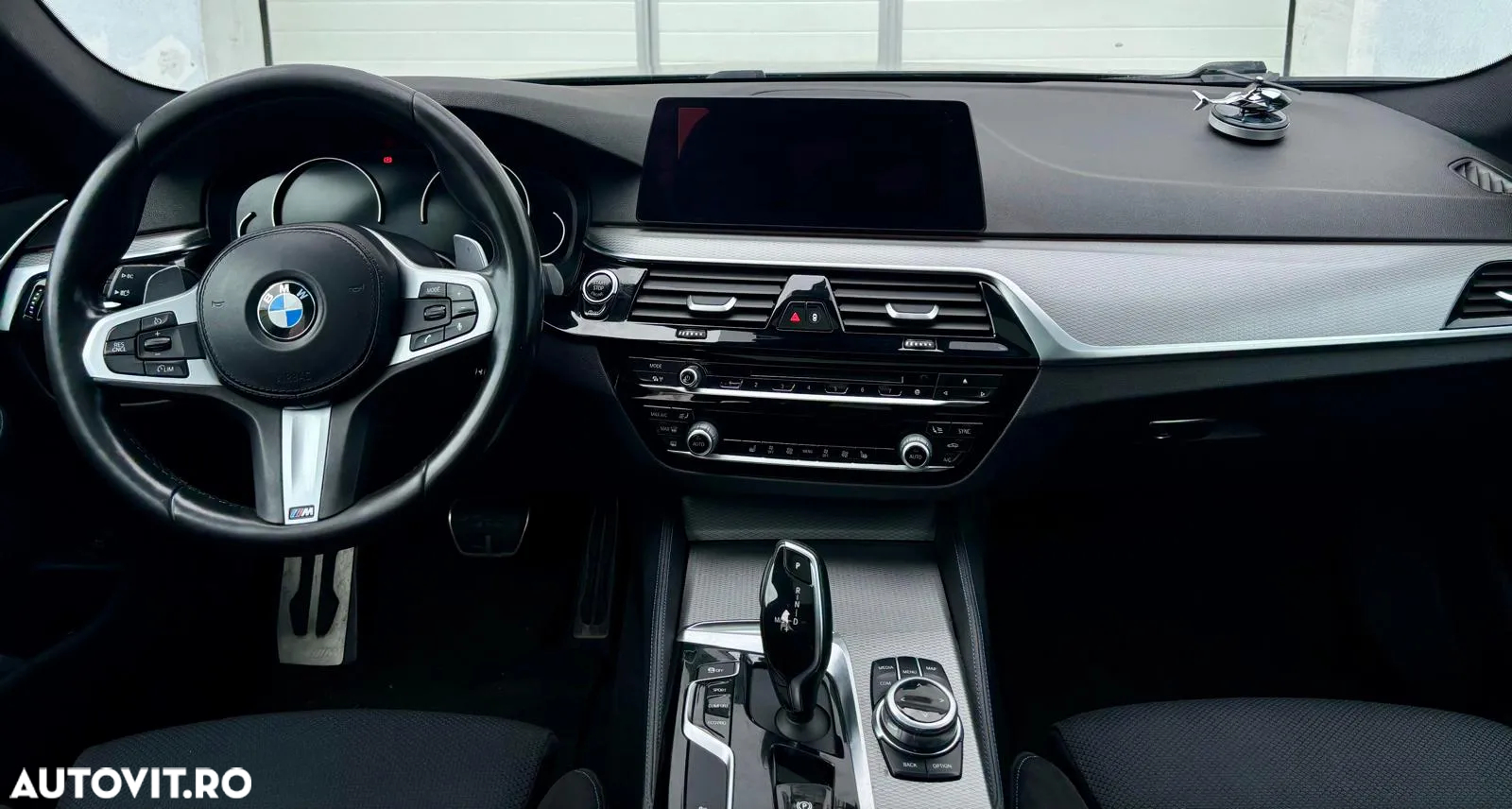 BMW Seria 5 520d xDrive AT - 12