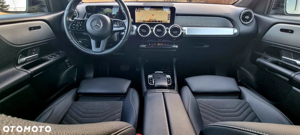 Mercedes-Benz GLB 200 Progressive 7G-DCT - 28