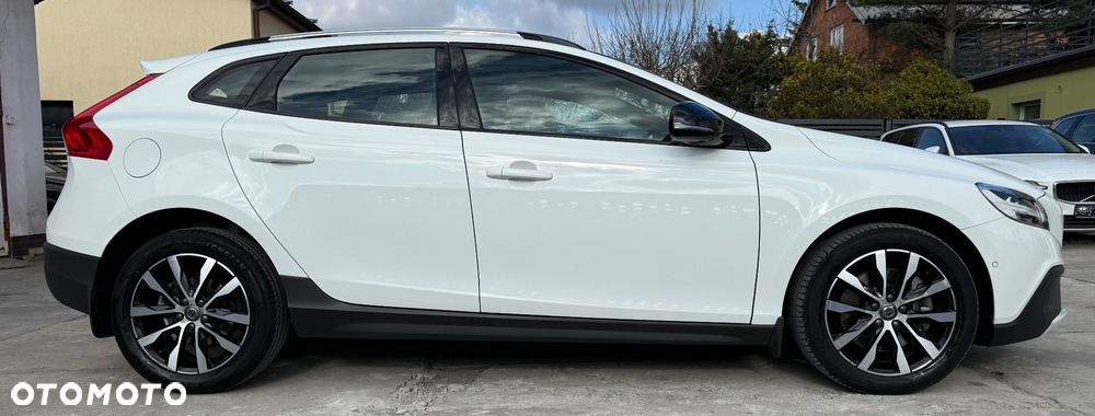 Volvo V40 Cross Country T3 Geartronic Momentum - 3