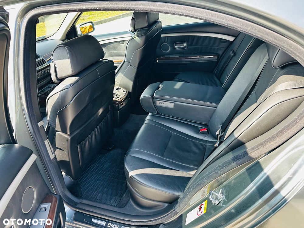BMW Seria 7 - 7