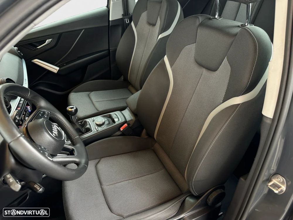 Audi Q2 1.0 TFSI Design — fotografia 16