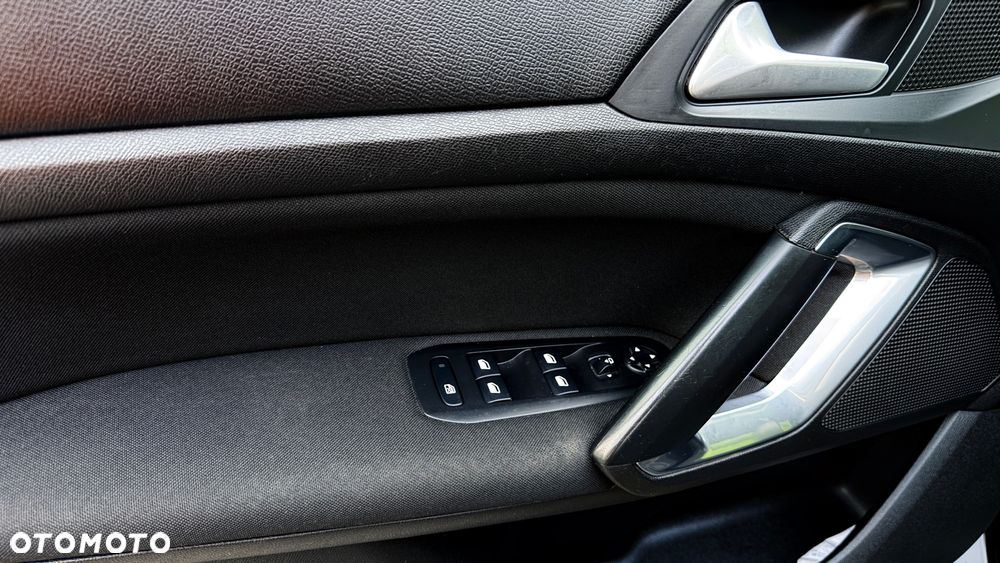 Peugeot 308 PureTech 130 GPF Stop & Start Active Business-Paket - 14