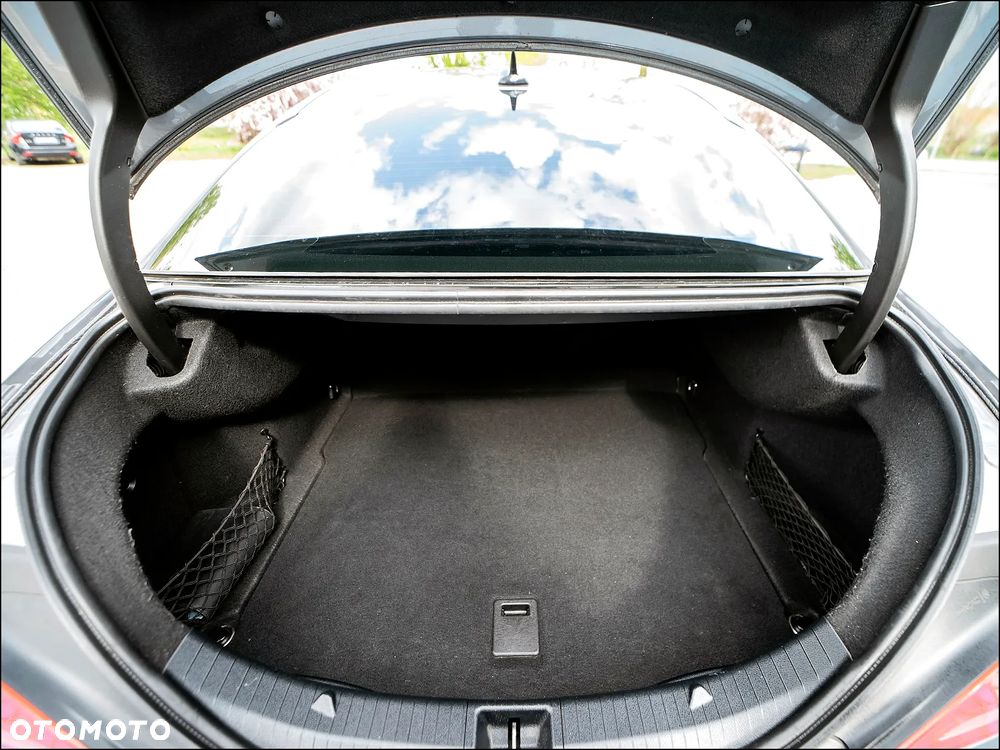 Mercedes-Benz CLA - 37