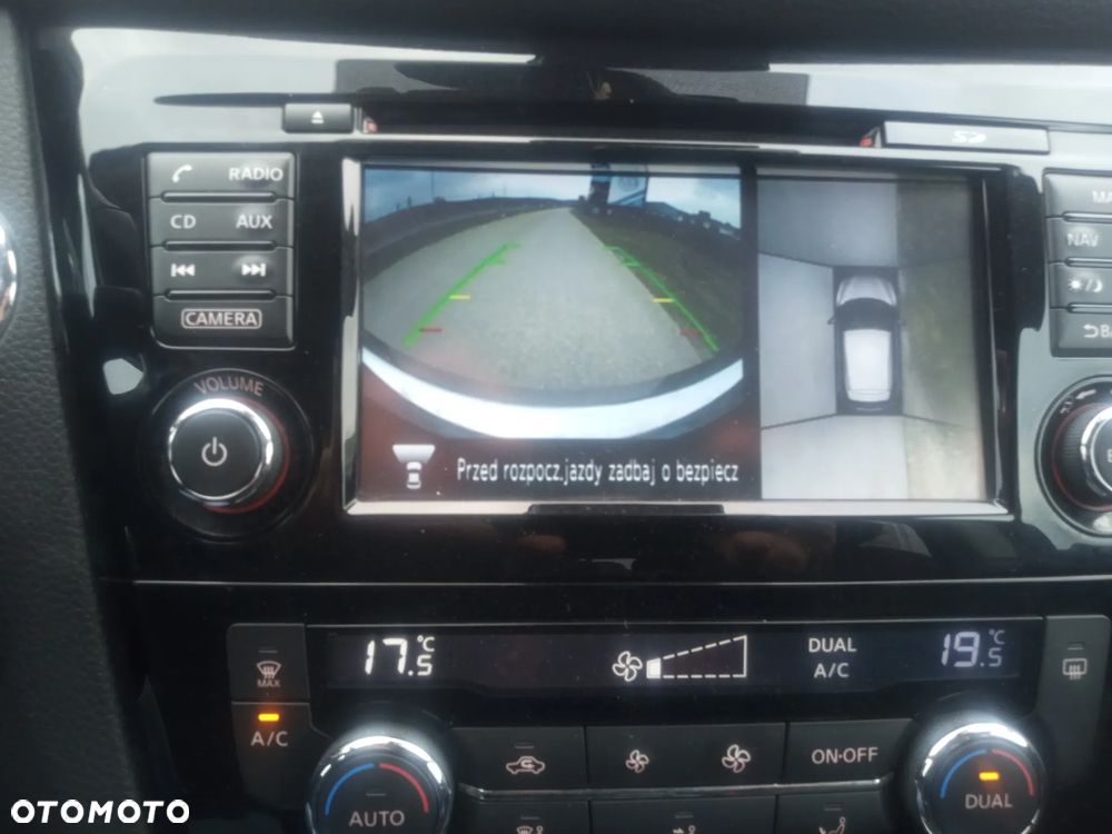 Nissan Qashqai 1.2 DIG-T N-Vision - 25