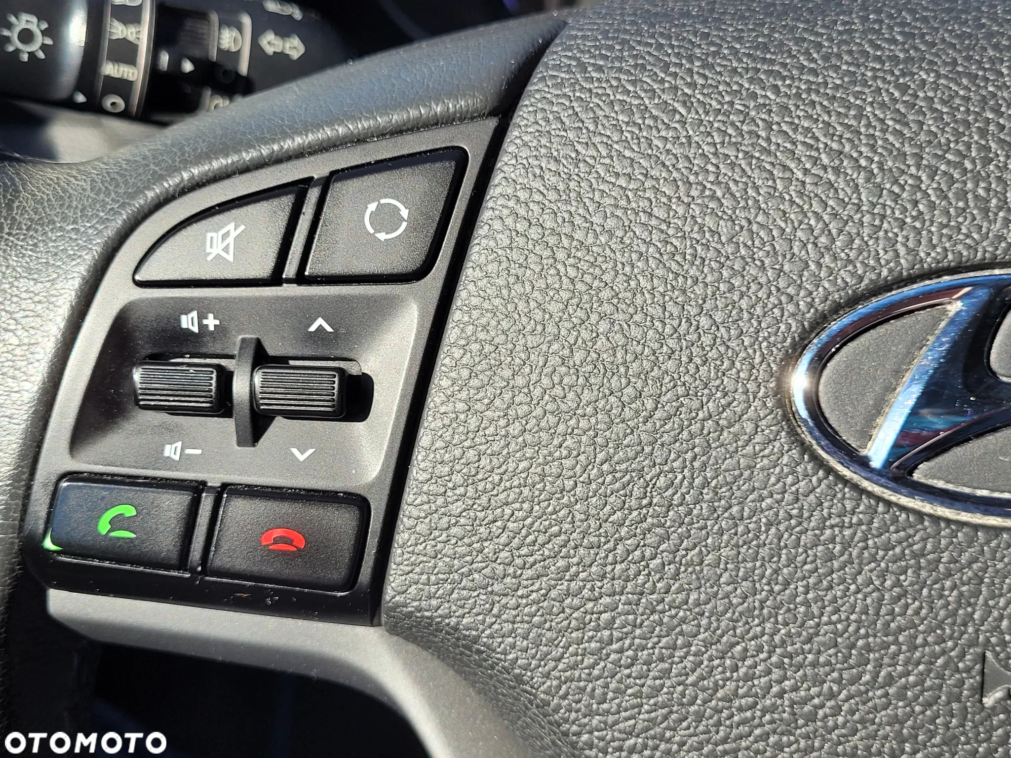 Hyundai Tucson 1.7 CRDI BlueDrive Comfort 2WD DCT - 17