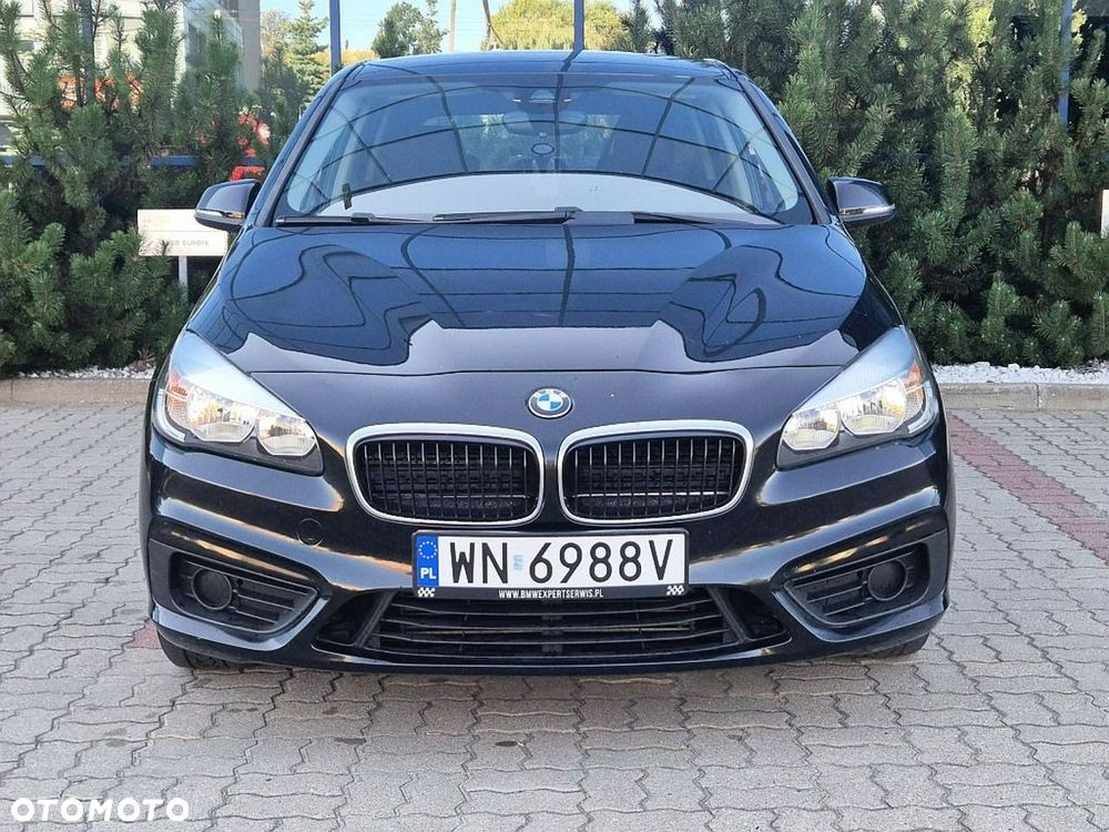 BMW Seria 2 216d - 11