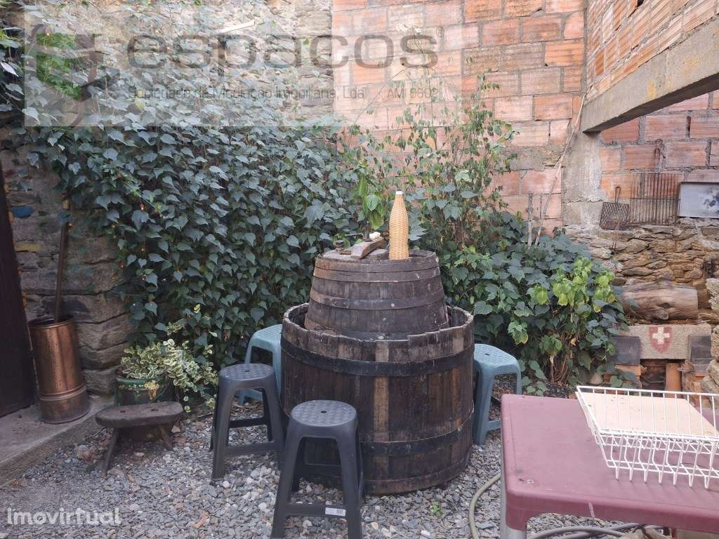 Moradia na Vila de Silvares - Grande imagem: 3/38