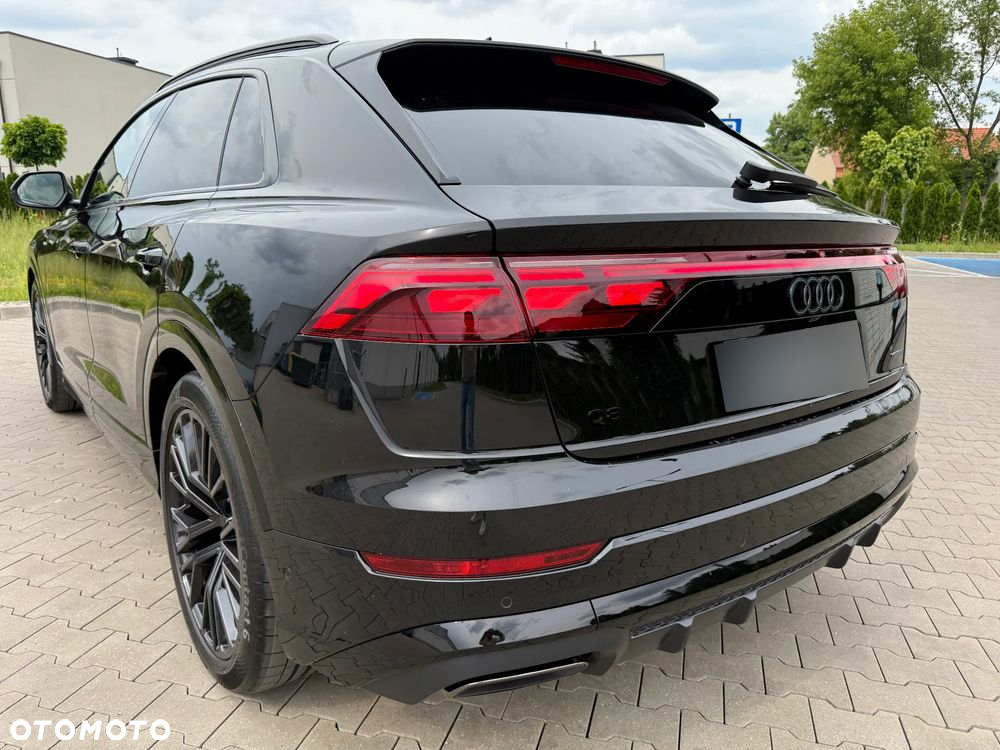 Audi Q8 - 11