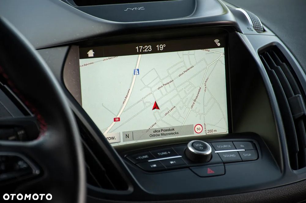 Ford Kuga 1.5 EcoBoost 2x4 ST-Line - 30