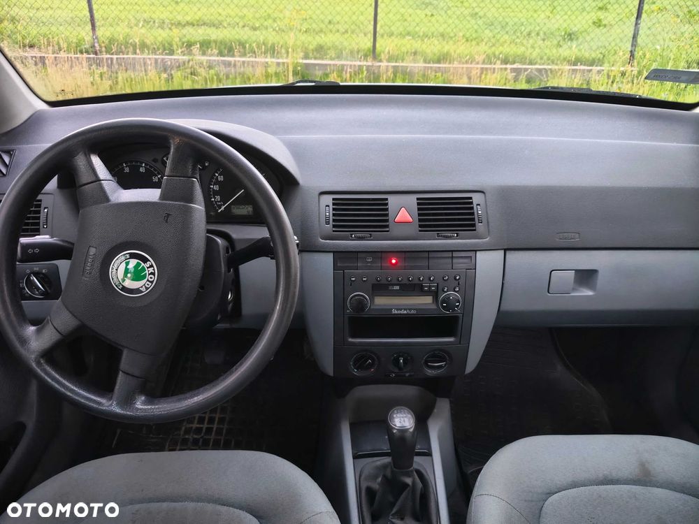 Skoda Fabia - 6